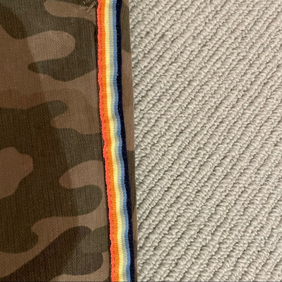Sundry camo joggers with rainbow piping - Picture 4 of 6